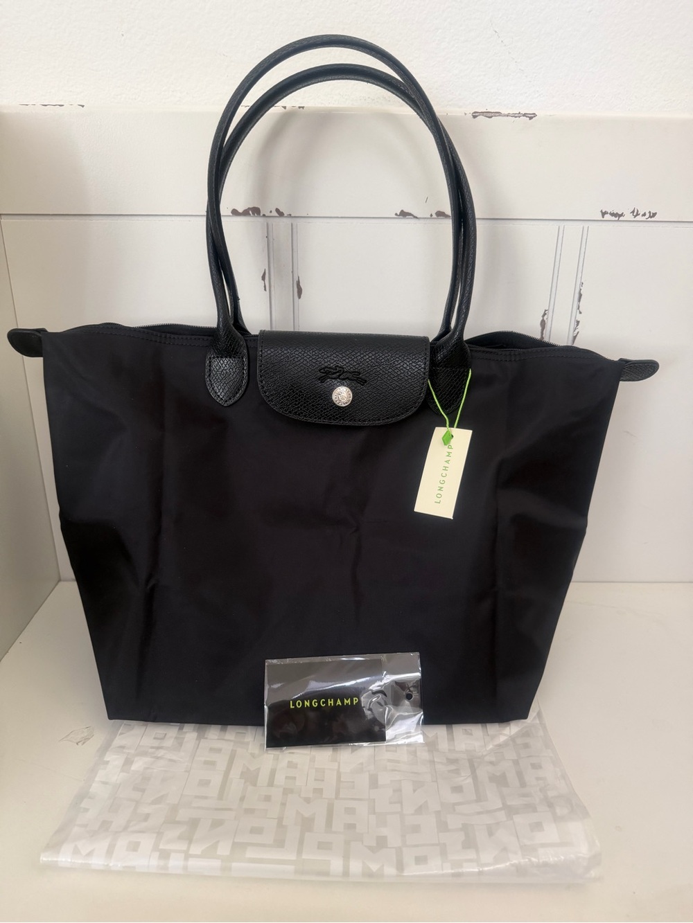 Longchamp | Le Pliage M Shoulder Bag in Eco Black